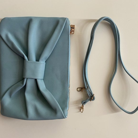 BRAND NEW vegan leather clutch with detachable/adjustable strap - Picture 4 of 4